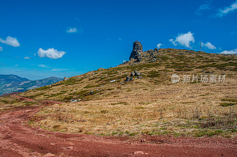 BabinBabin zub是塞尔维亚东南部Stara Planina山脉的一座山峰